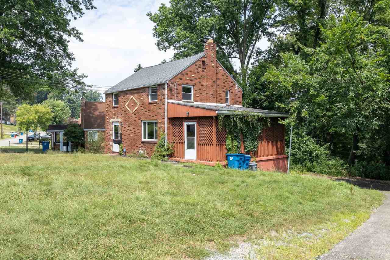 9717 Glendale Rd - Photo 3 of 34