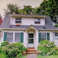 featured image of 1414 Gordon Ave