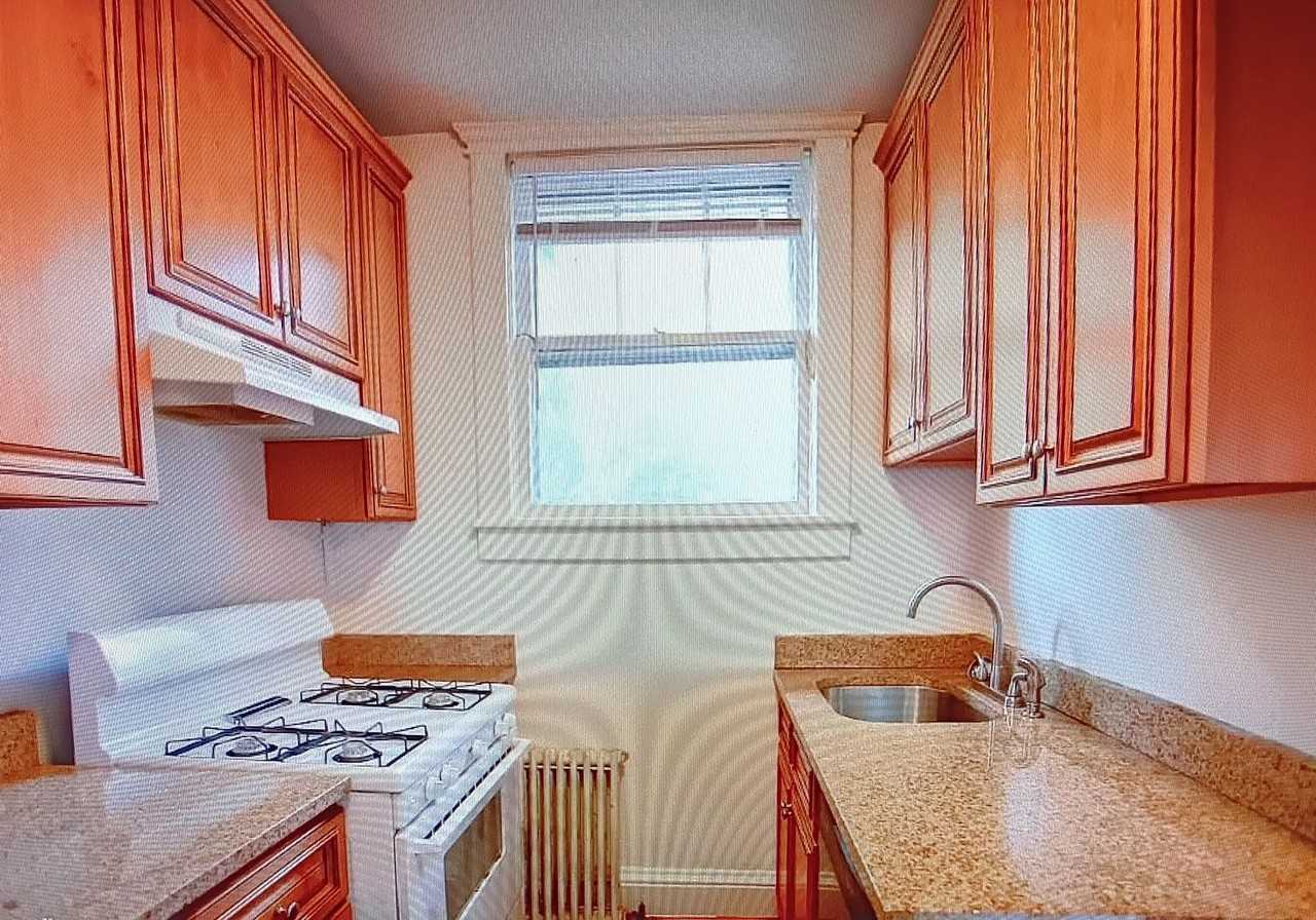 1414 Gordon Ave - Photo 6 of 28