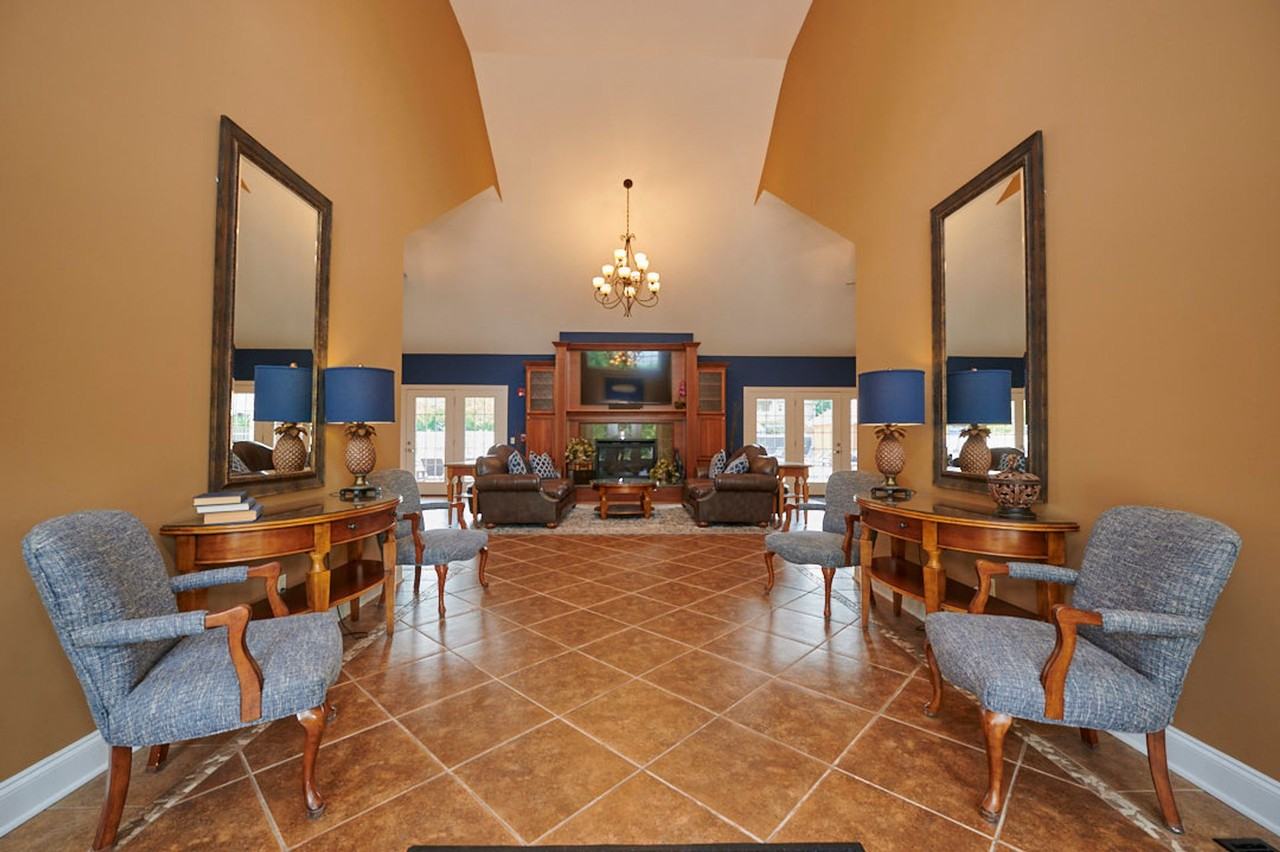 Waterford Village Apartments - Photo 7 of 20