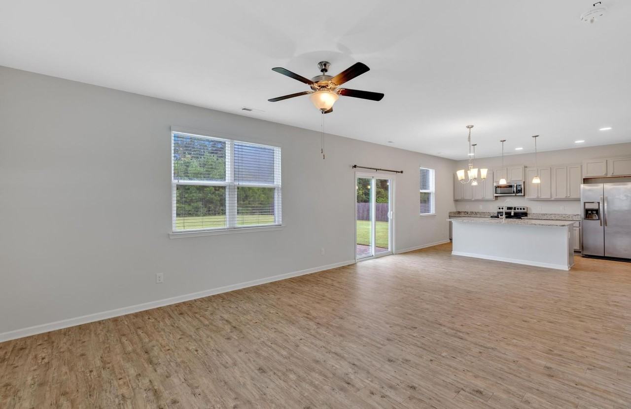 217 Cheswick Dr - Photo 4 of 23