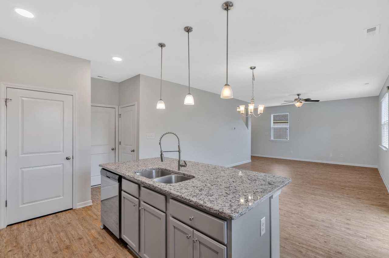 217 Cheswick Dr - Photo 7 of 23