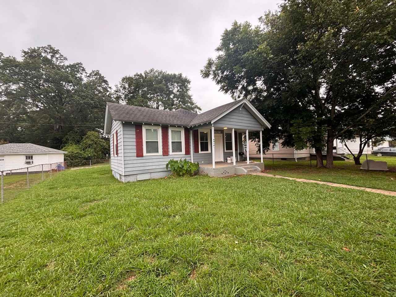 4014 3rd Ave - Photo 2 of 13