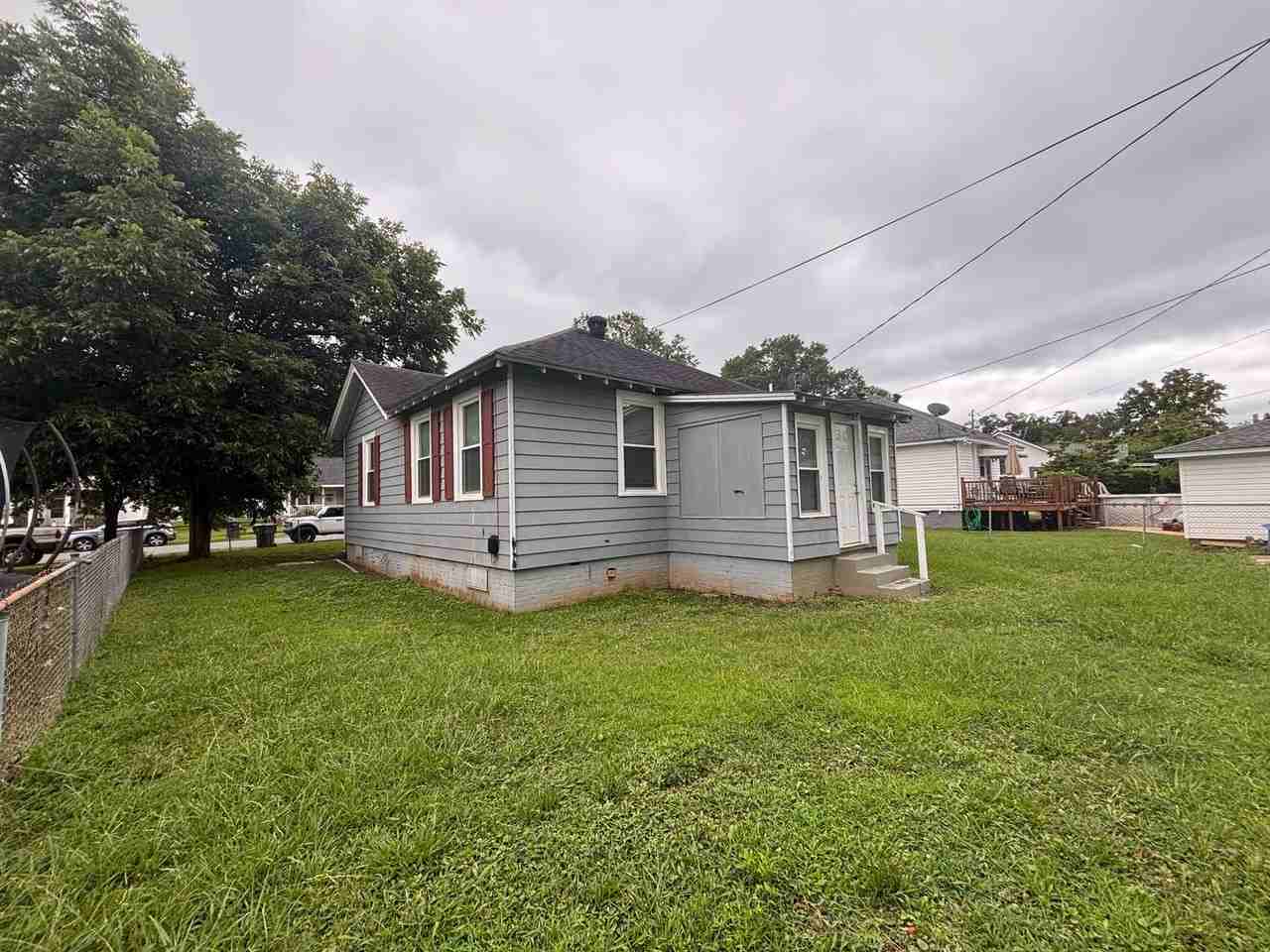 4014 3rd Ave - Photo 3 of 13