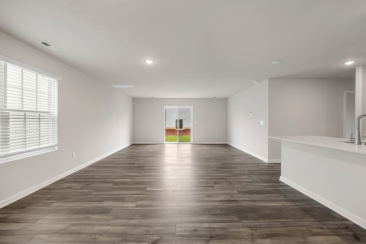 3085 Whispering Willows Ct - Photo 5 of 39