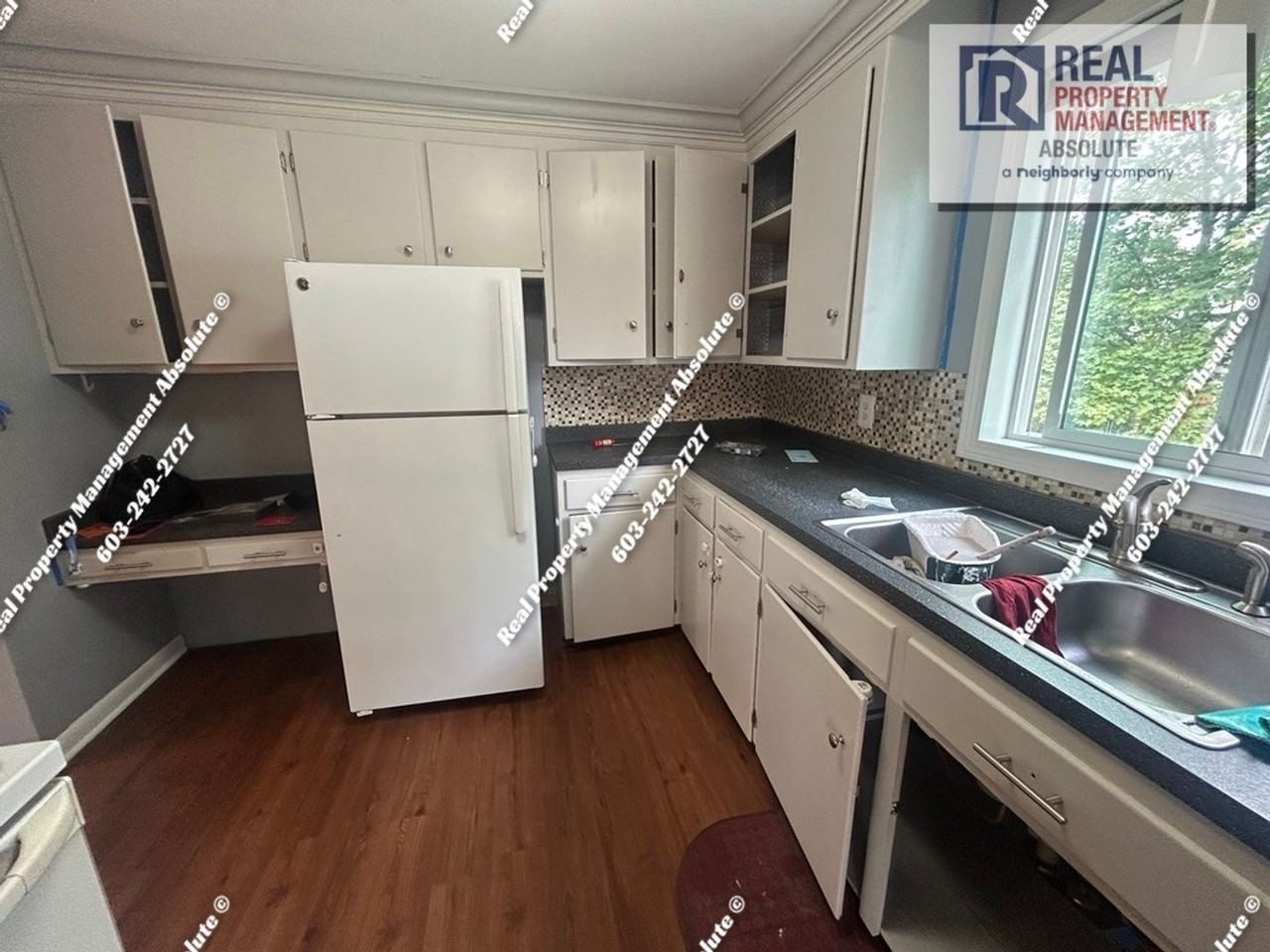 345 Youville St - Photo 3 of 13