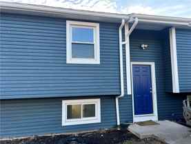 1086 Flynn Rd - Photo 1 of 1