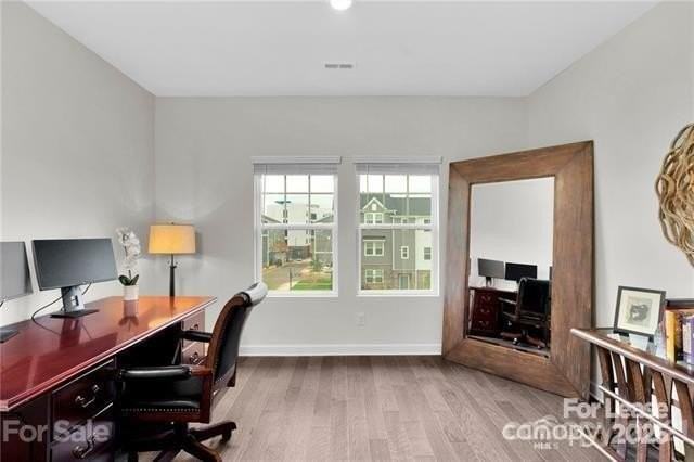 2410 Arbor Loop Dr - Photo 4 of 16