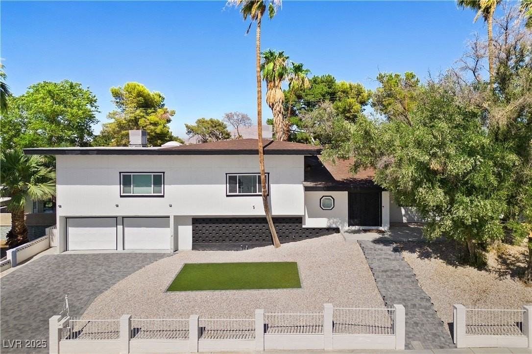 3482 Pueblo Way - Photo 3 of 50