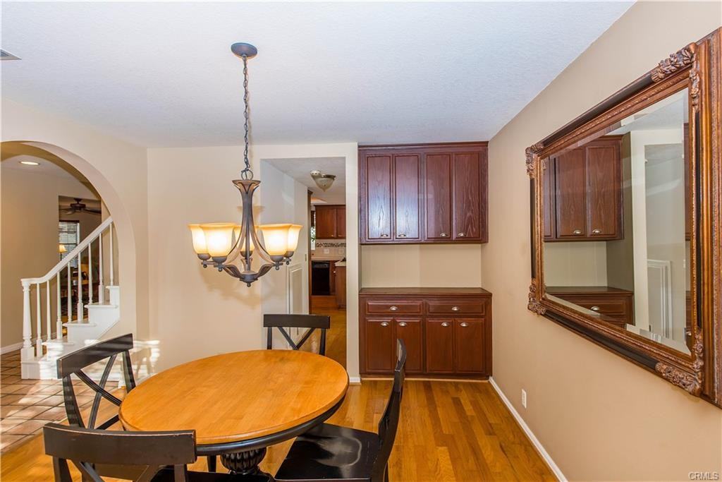 289 N Cleveland St - Photo 2 of 8