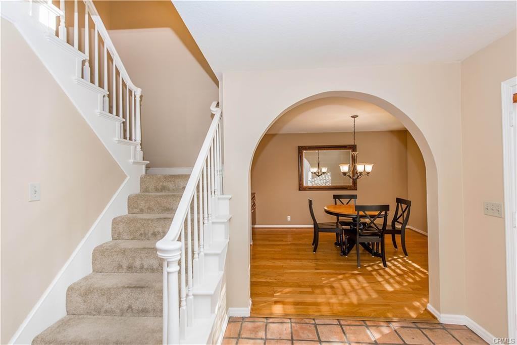 289 N Cleveland St - Photo 3 of 8