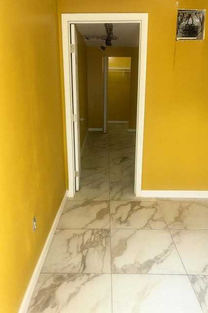 2534 Nw 73rd Ave - Photo 5 of 6