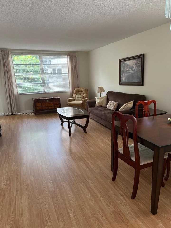 4025 N Federal Hwy #221A - Photo 6 of 24