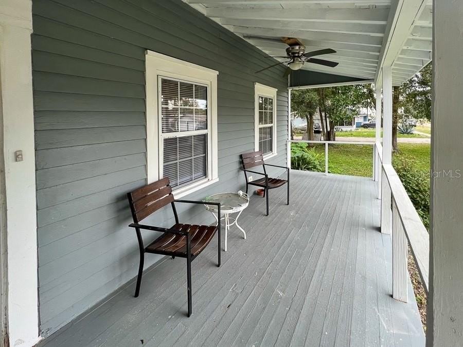 14437 Earle St - Photo 2 of 28