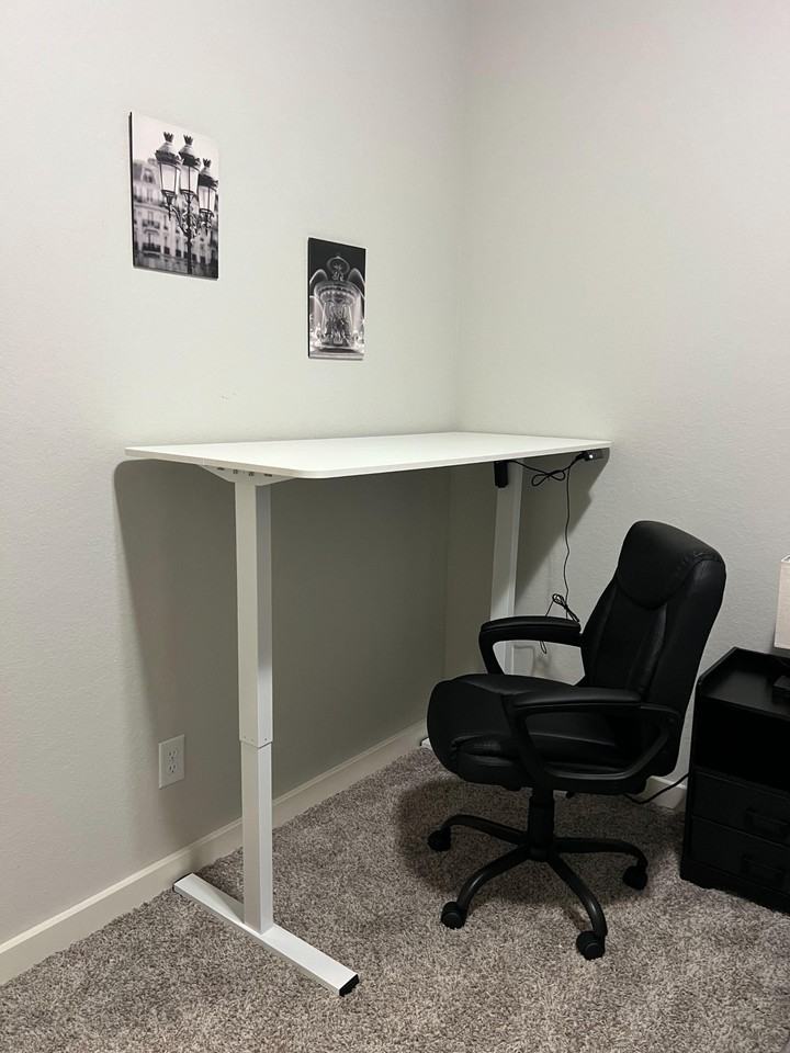 Chevalier Frst - Photo 7 of 9