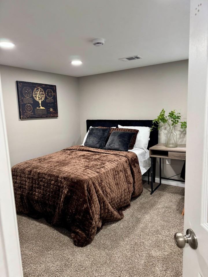 Barcelona Way - Photo 6 of 6