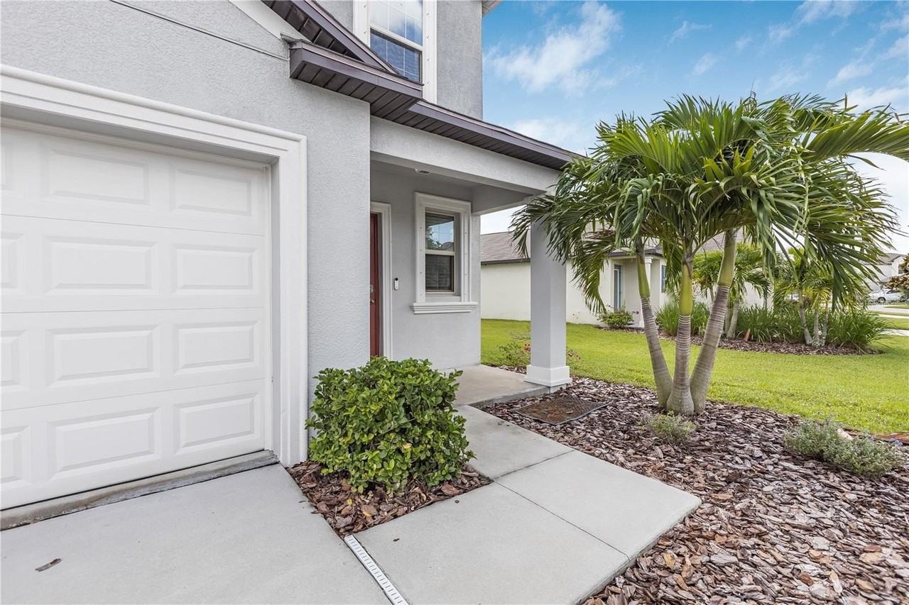 5149 White Chicory Drive - Photo 5 of 48