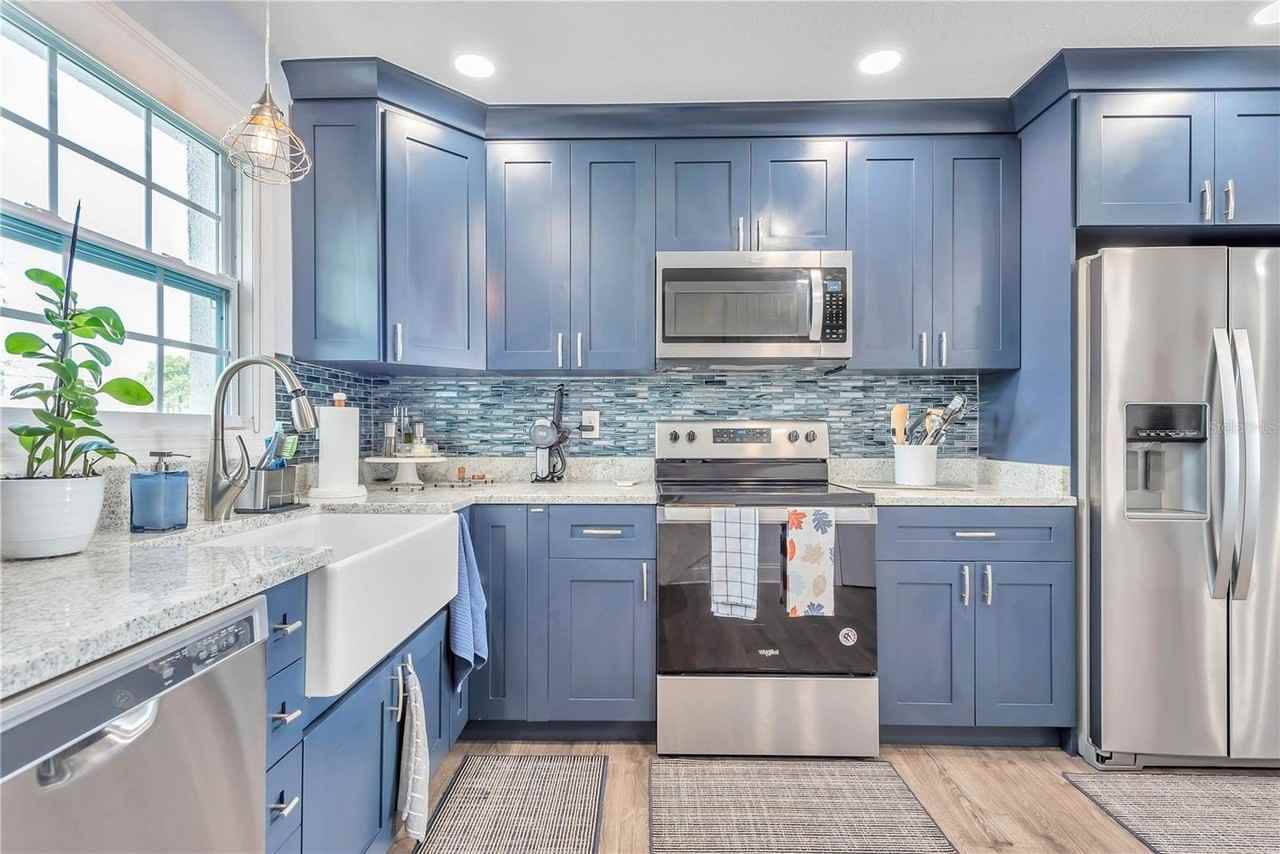 5172 Coquina Key Dr Se - Photo 5 of 45