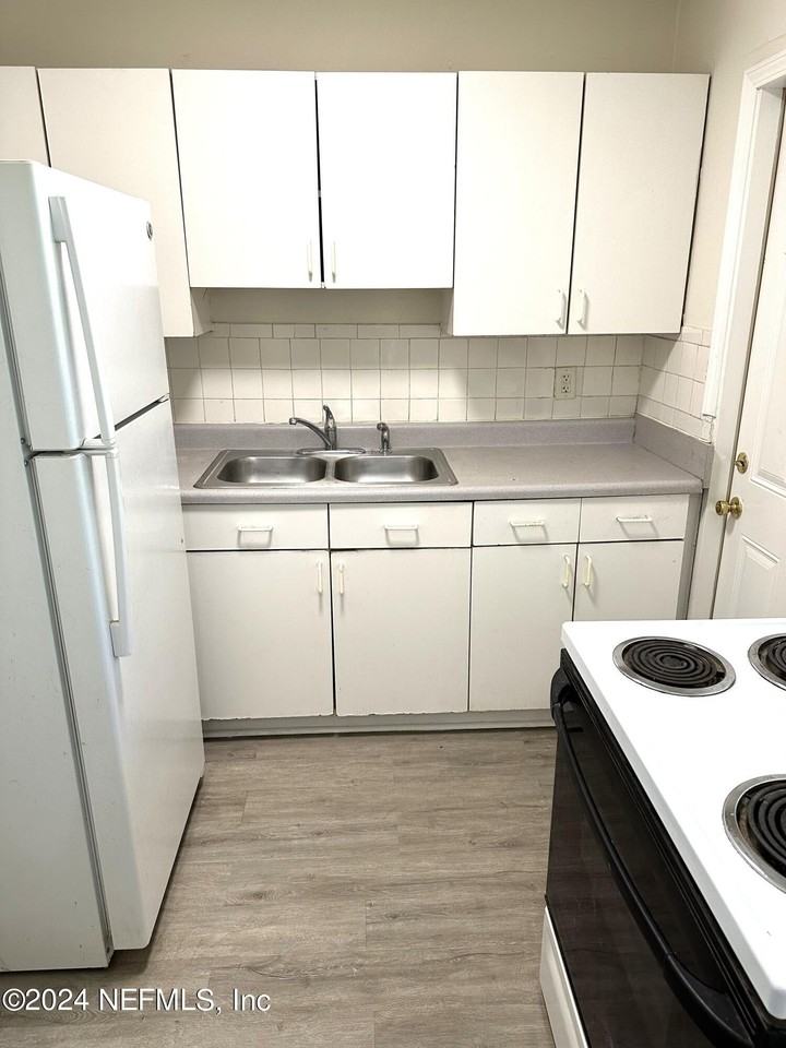 1298 Stimson Street - Photo 7 of 12