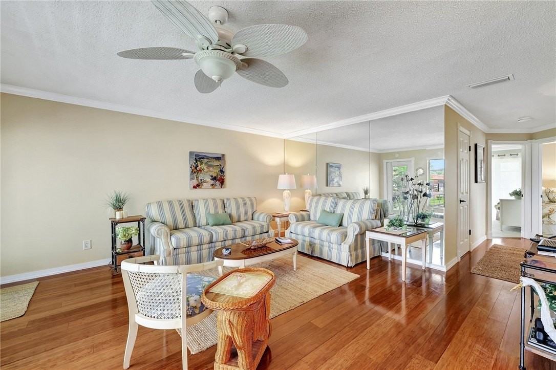 78 Royal Oak Drive #206 - Photo 4 of 21