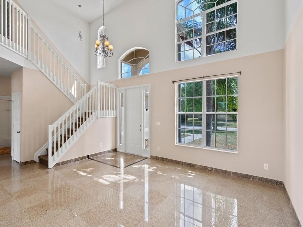 6080 45th Place - Photo 4 of 14