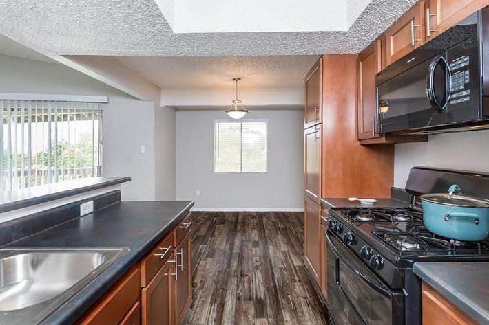 Avistar at Wood Hollow - Photo 4 of 91