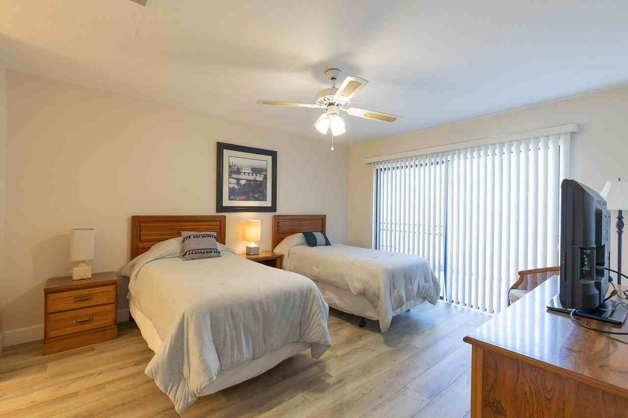 3303 Se Sandpiper Cir - Photo 7 of 39