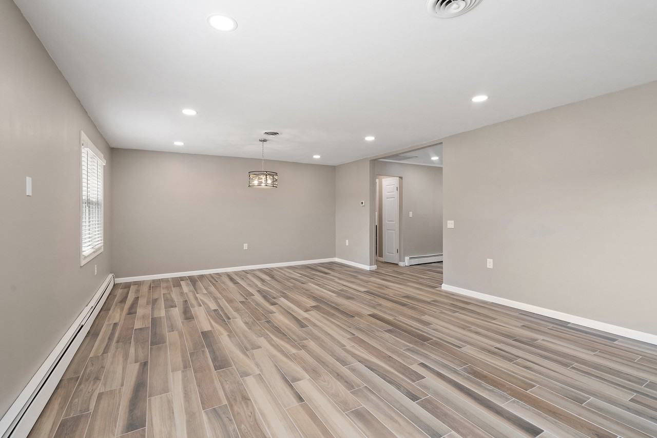 65 Innsbruck Dr - Photo 7 of 27