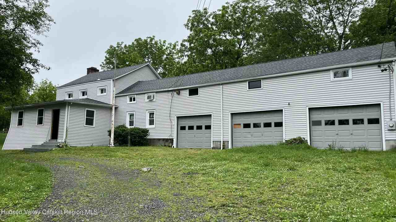 131 S Putt Corners Rd