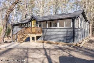 18 Country Club Ln - Photo 1 of 1
