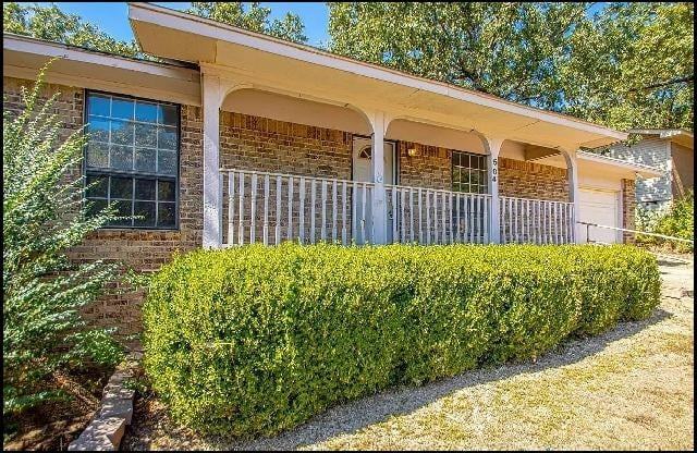 504 Nan Cir - Photo 4 of 10