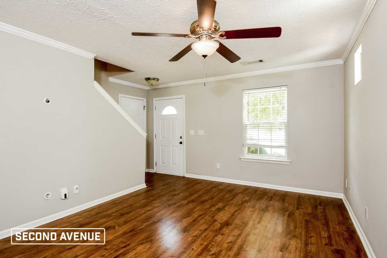 208 Ilex Dr - Photo 4 of 22
