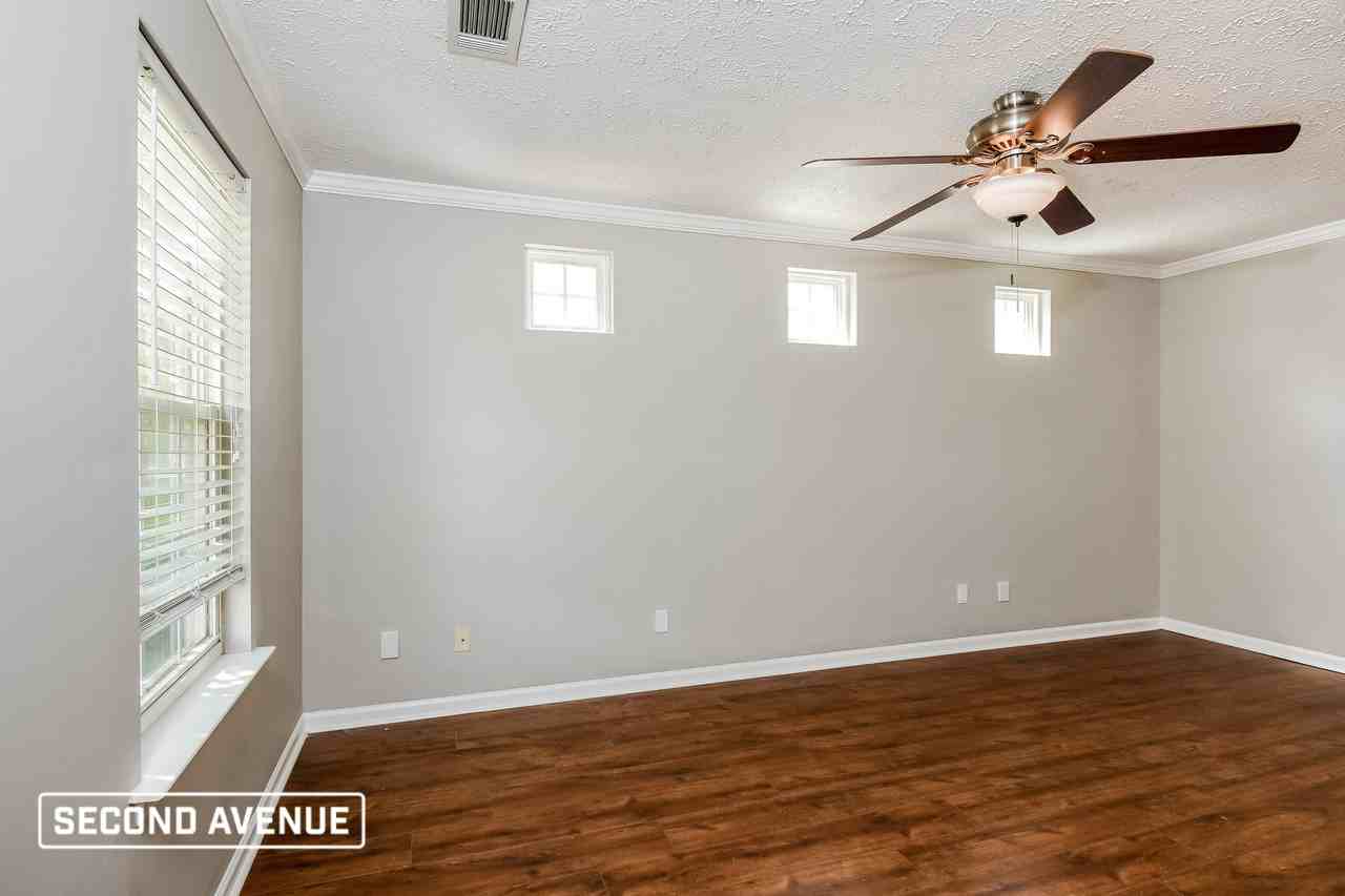 208 Ilex Dr - Photo 5 of 22