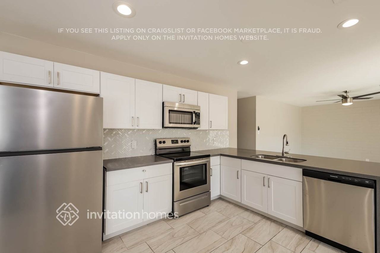 5031 N 65th Ave - Photo 7 of 15