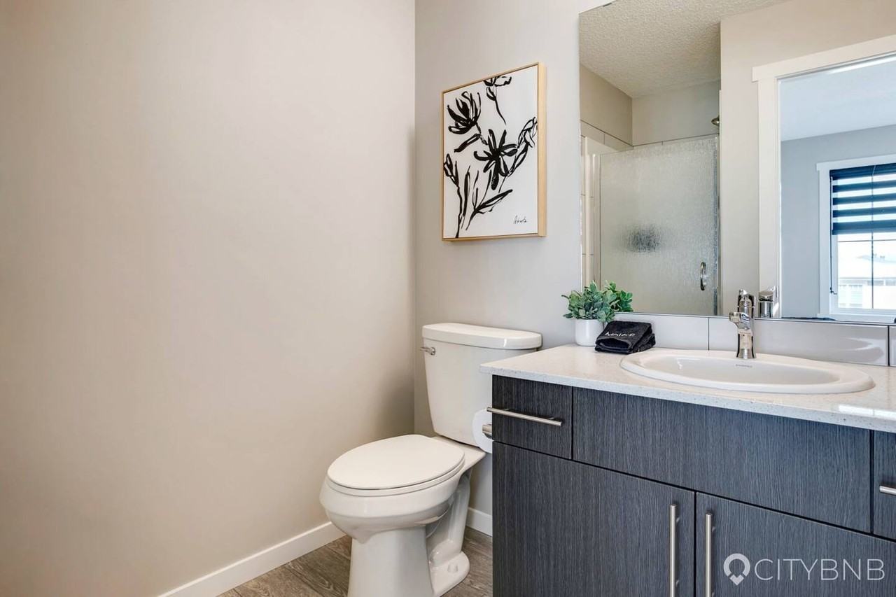 1 Month Free Rent | 2 Bed + Den, 2.5 Bath Luxury Rental in the Uplands – Available Now!!! – SF139 - Photo 3 of 50