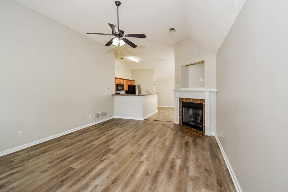 9889 Southern Oak Way - Photo 6 of 17