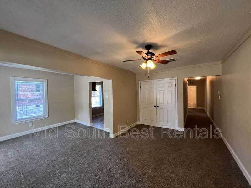 3192 Hardin Ave - Photo 3 of 8