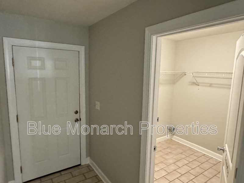 312 Morris St - Photo 4 of 17