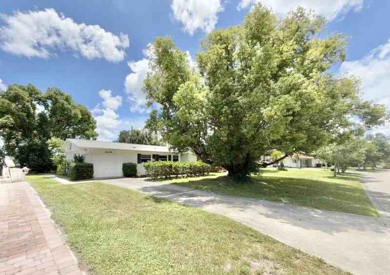 4149 Prudence Dr - Photo 2 of 50