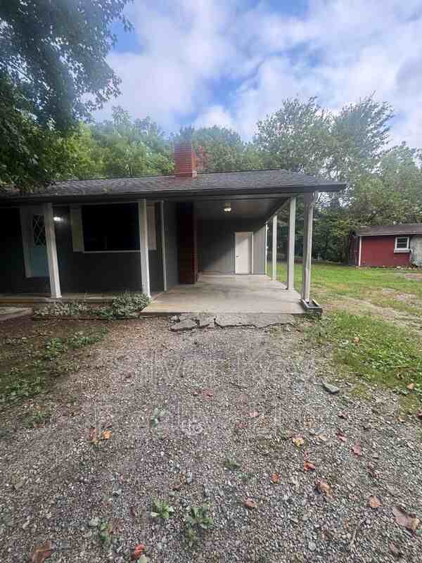 1828 Overland Rd - Photo 2 of 19