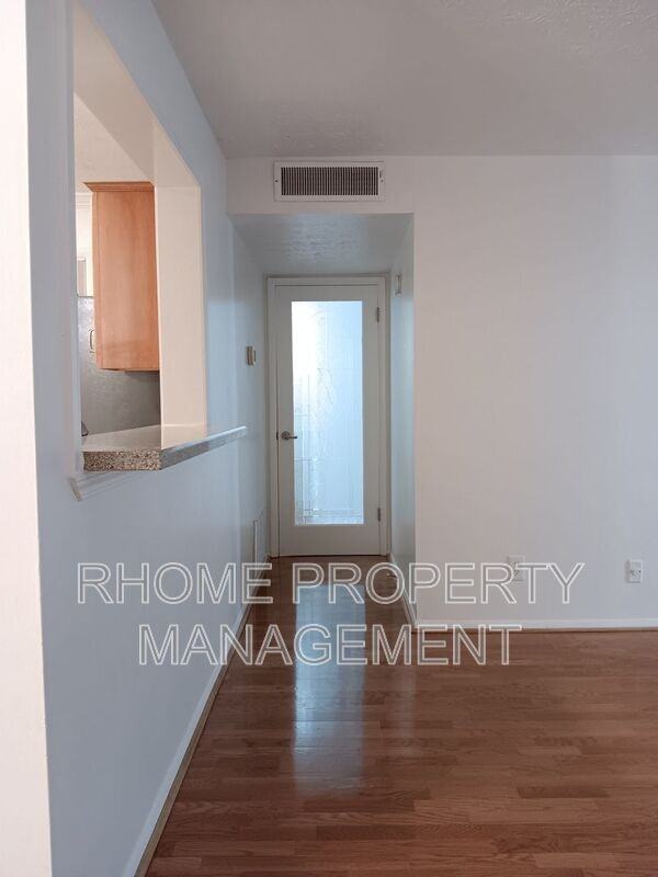 510 Summit North Dr Ne - Photo 3 of 26