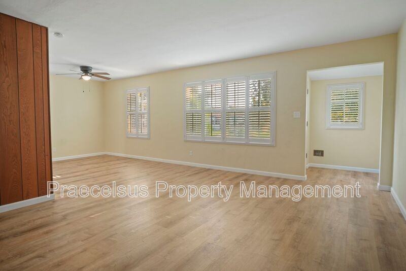 5183 Marlborough Dr - Photo 3 of 24