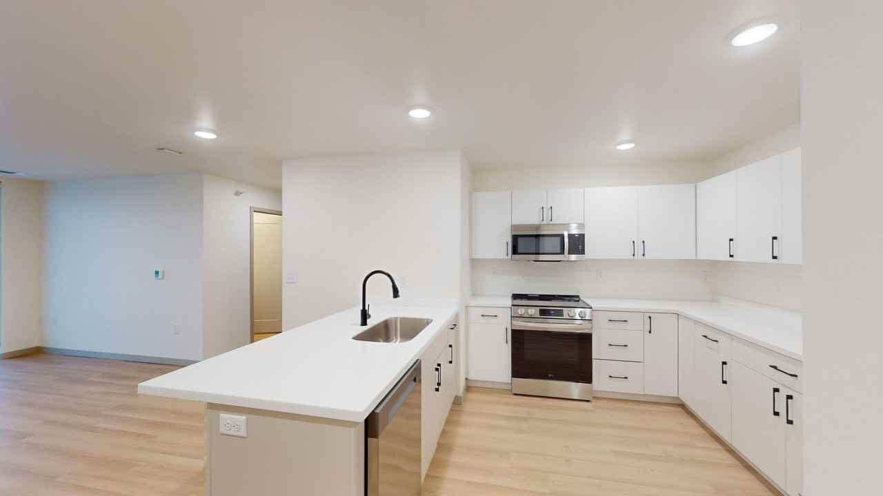 Jefferson Reserve Apartments - Photo 2 of 50