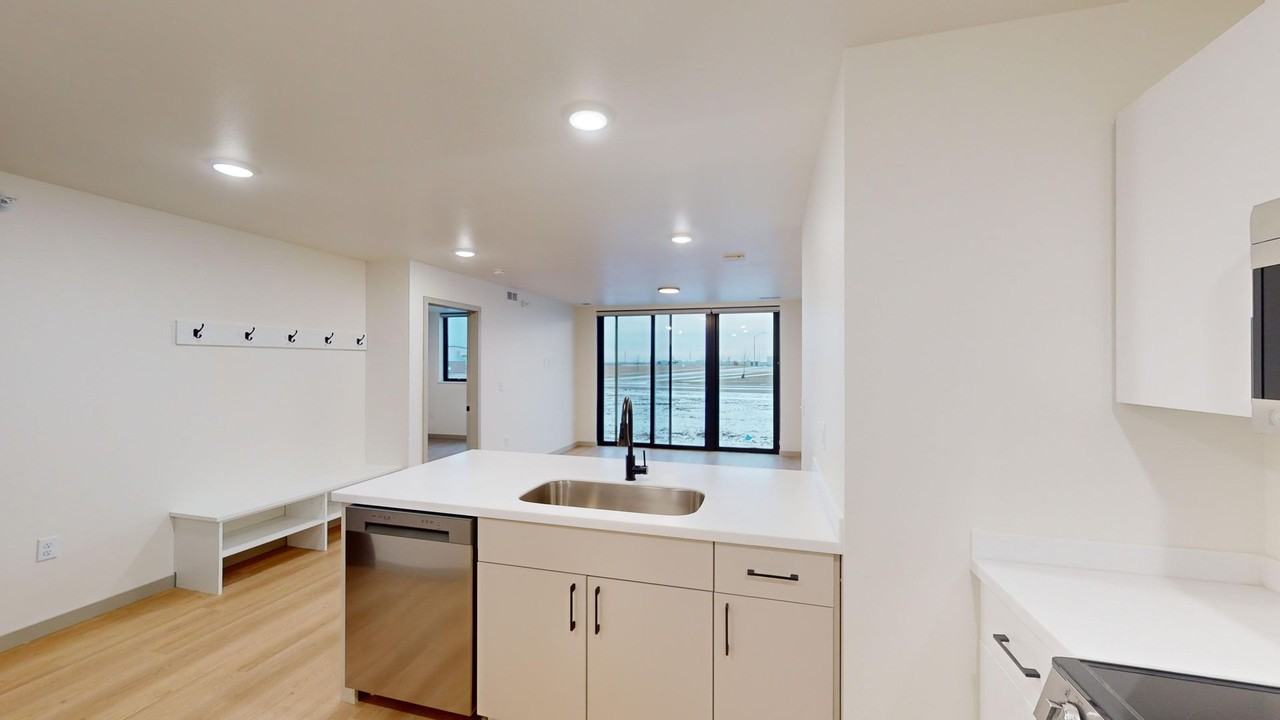 Jefferson Reserve Apartments - Photo 3 of 50