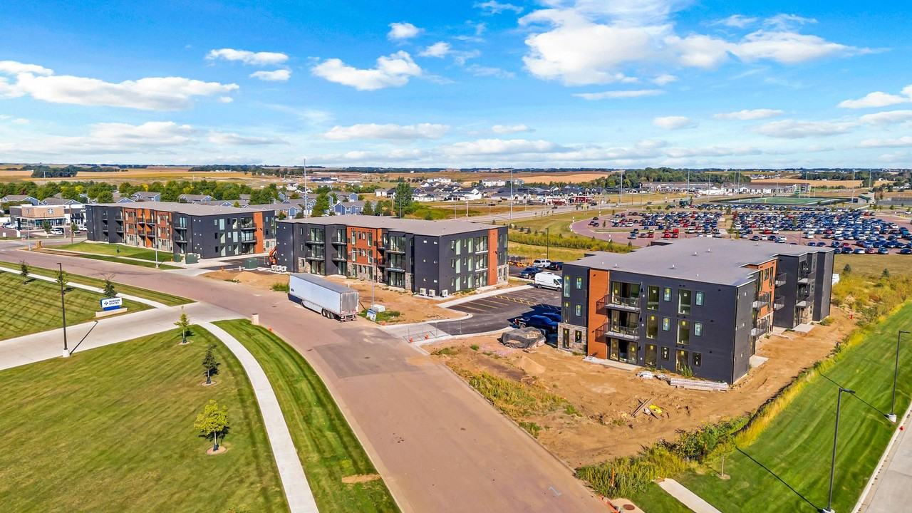 Jefferson Reserve Apartments - Photo 5 of 50