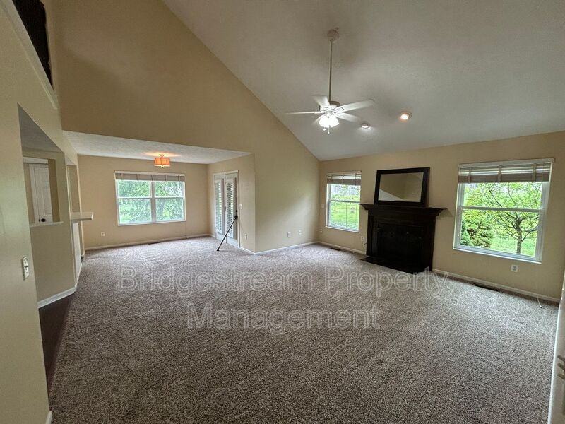 7234 Brookmeadow Dr - Photo 3 of 22