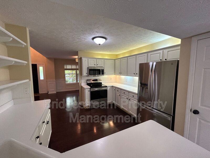 7234 Brookmeadow Dr - Photo 5 of 22
