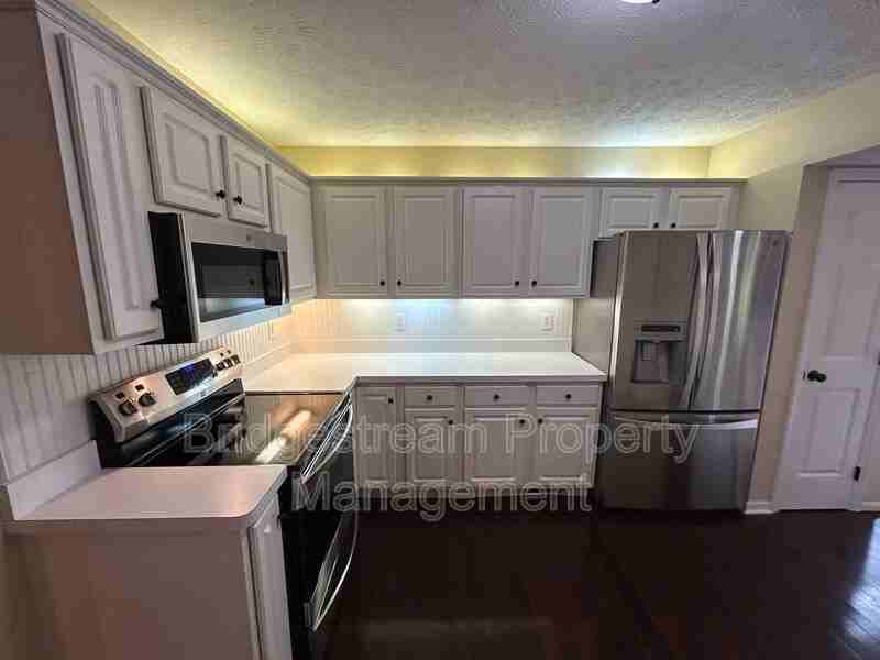 7234 Brookmeadow Dr - Photo 7 of 22