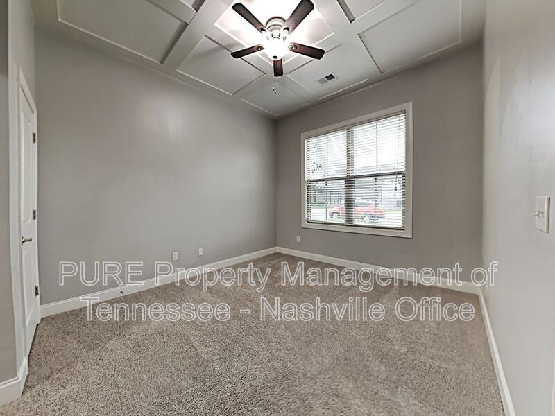 13 Hope Ct - Photo 3 of 31