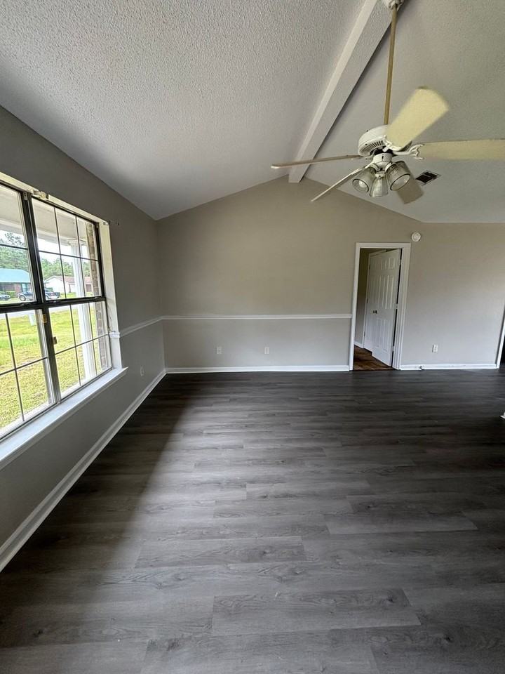 225 W Kenny Dr - Photo 2 of 16